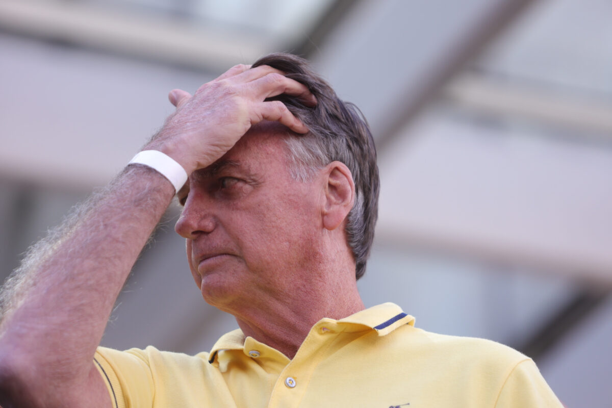 moraes-exige-que-policiais-preservem-vizinhanca-e-nao-sejam-intrusivos-com-bolsonaro