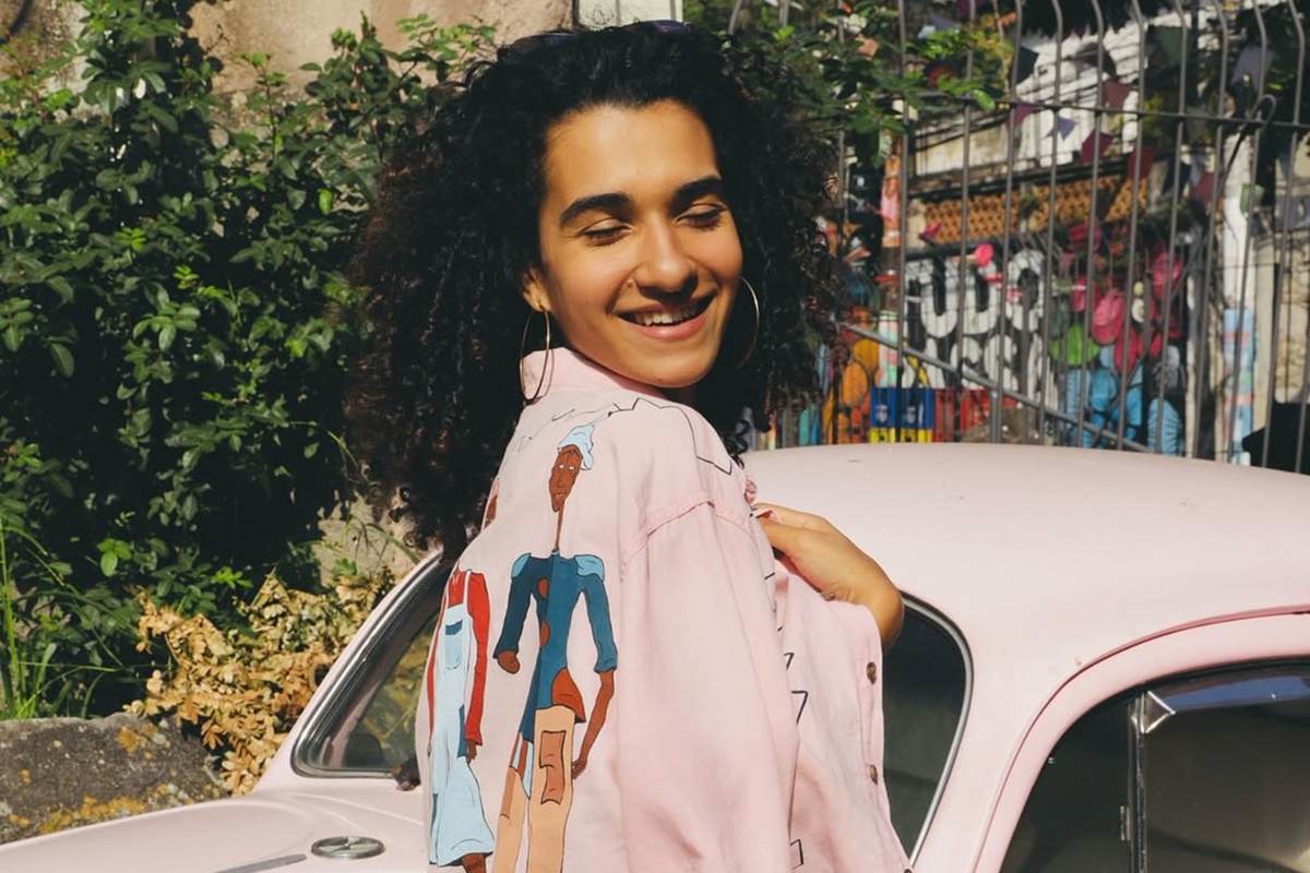 quem-e-beatriz-bueno,-criadora-que-polemizou-origens-de-camila-pitanga