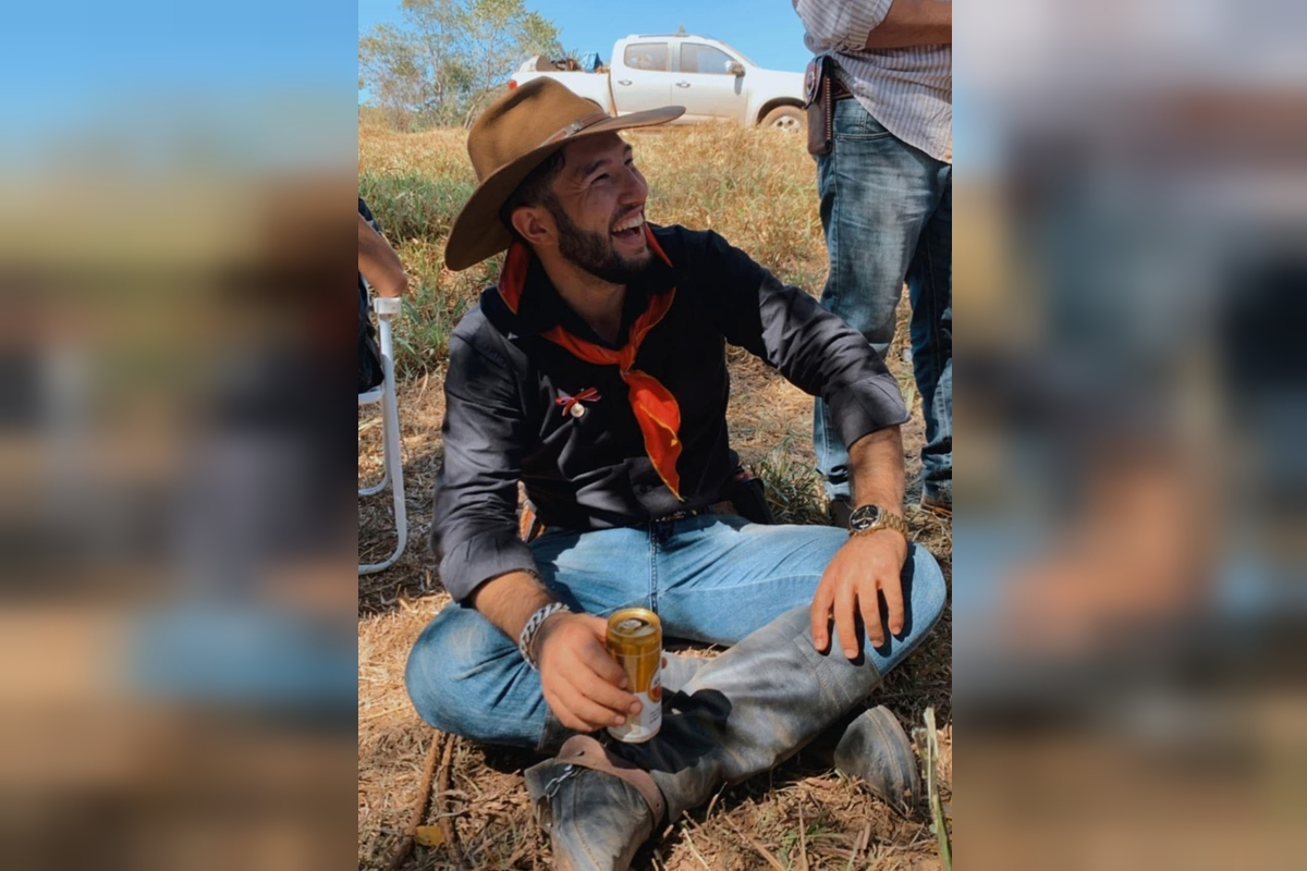 advogado-concurseiro:-quem-e-o-preso-do-8/1-que-foi-a-enterro-algemado