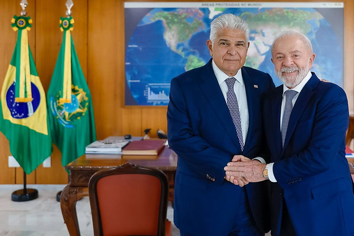 com-presidente-do-panama,-lula-defende-soberania-sobre-o-canal-do-pais