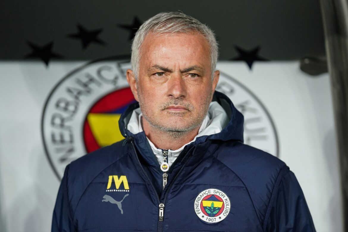 mourinho-e-demitido-do-fenerbahce-apos-eliminacao-na-champions-league