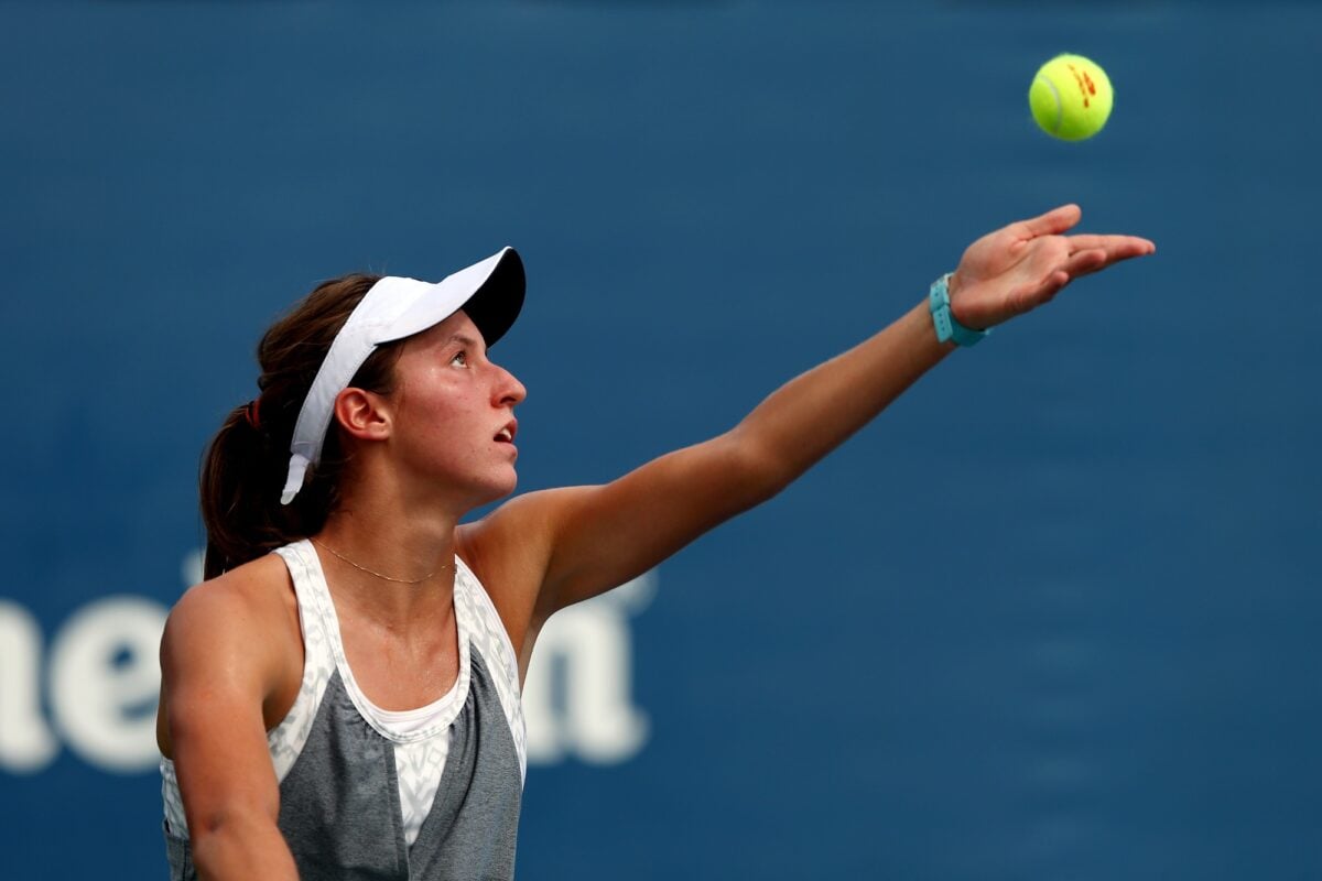 us-open:-luisa-stefani-e-timea-babos-avancam-as-oitavas-nas-duplas