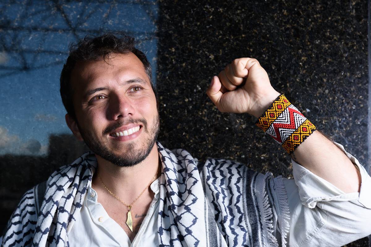 ativista-brasiliense-thiago-avila-e-greta-embarcam-de-novo-para-gaza