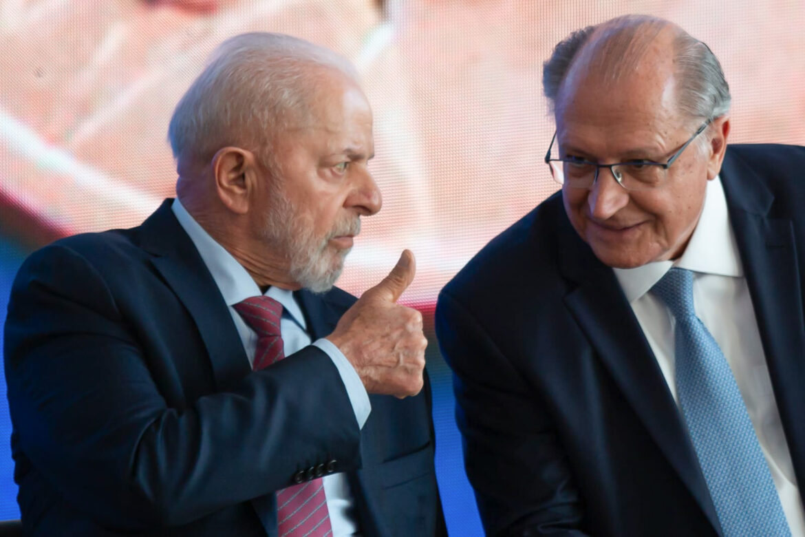 luta-contra-tarifaco-de-trump-aprofunda-ligacao-entre-alckmin-e-lula
