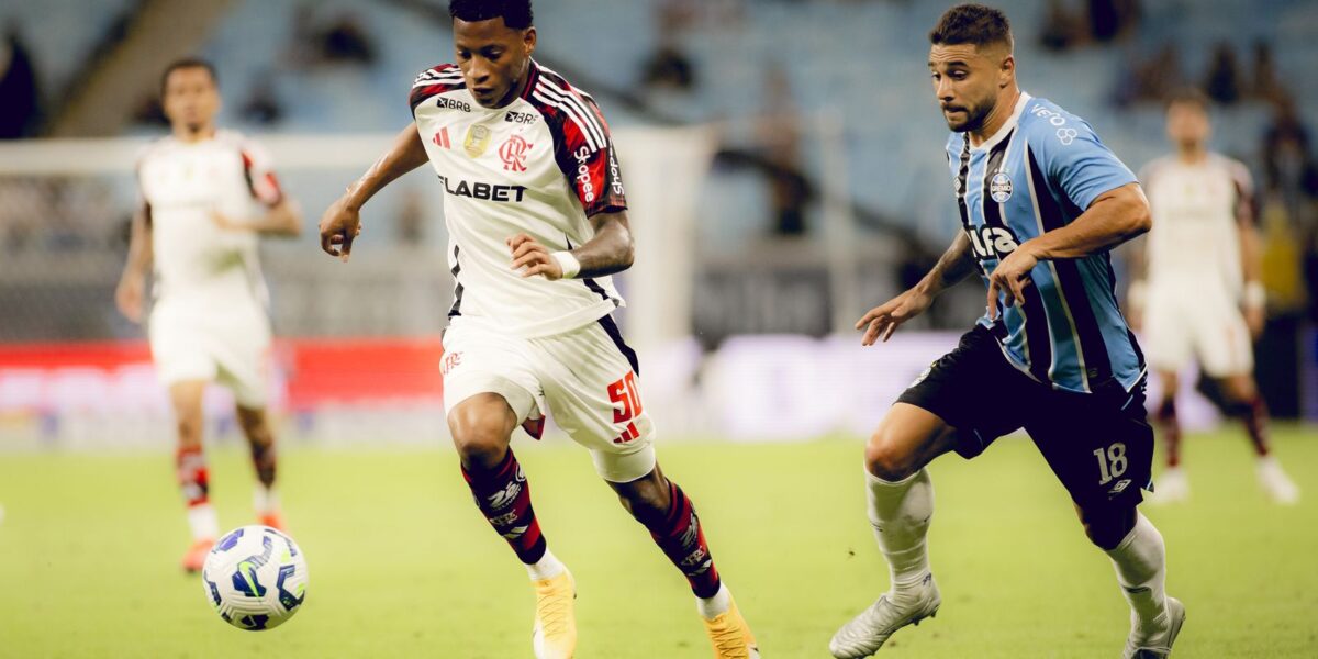 em-momentos-distintos,-flamengo-e-gremio-se-enfrentam-no-maracana