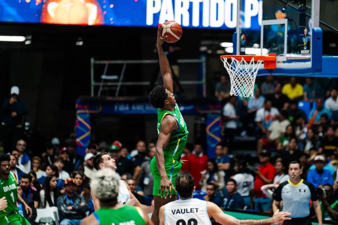 brasil-vence-argentina-e-levanta-a-taca-da-copa-america-de-basquete