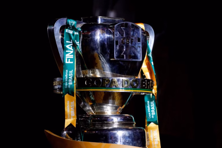 Copa do Brasil chega às quartas com clássicos estaduais e jogos decisivos