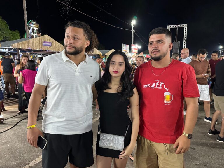 Visitante de Cruzeiro do Sul realiza sonho ao participar do Festival do Açaí em Feijó