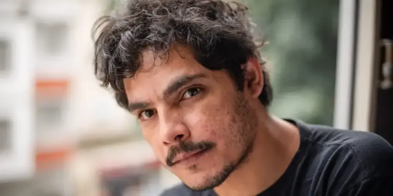 Acreano desenvolve plataforma com dados interativos sobre desigualdades raciais