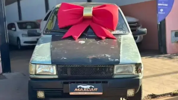 Eletricista realiza sonho do 1º carro e compra de Uno 96 viraliza