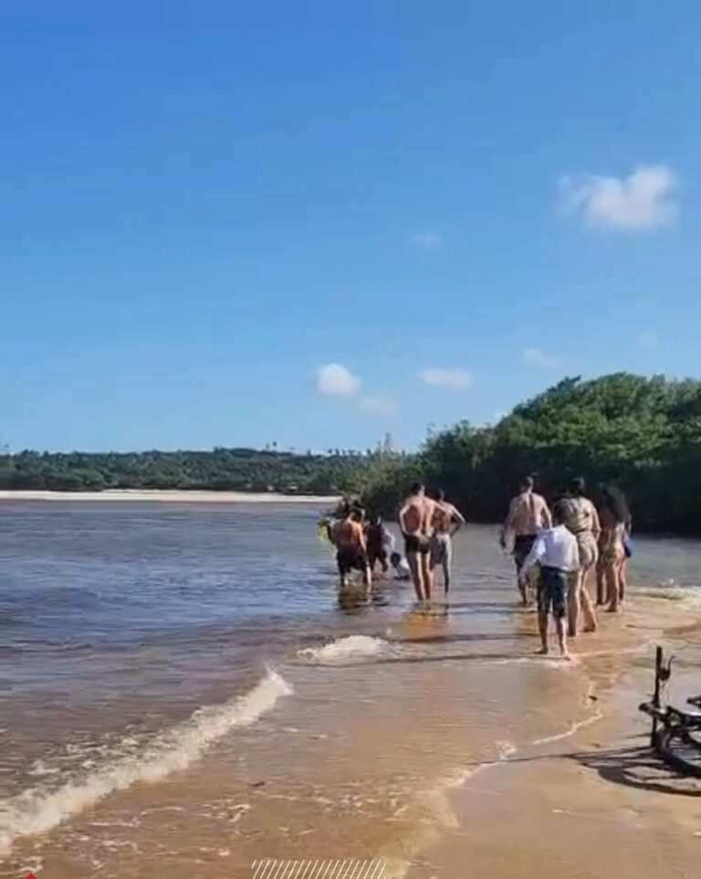 Turistas acreanos usam corda e resgatam ciclista que se afogava em rio na Paraíba; ASSISTA