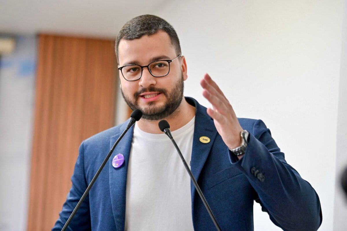 Vereador Matheus Paiva propĂ”e benefĂcios para pessoas com fibromialgia no Acre Vereador Matheus Paiva propĂ”e benefĂcios para pessoas com fibromialgia no Acre