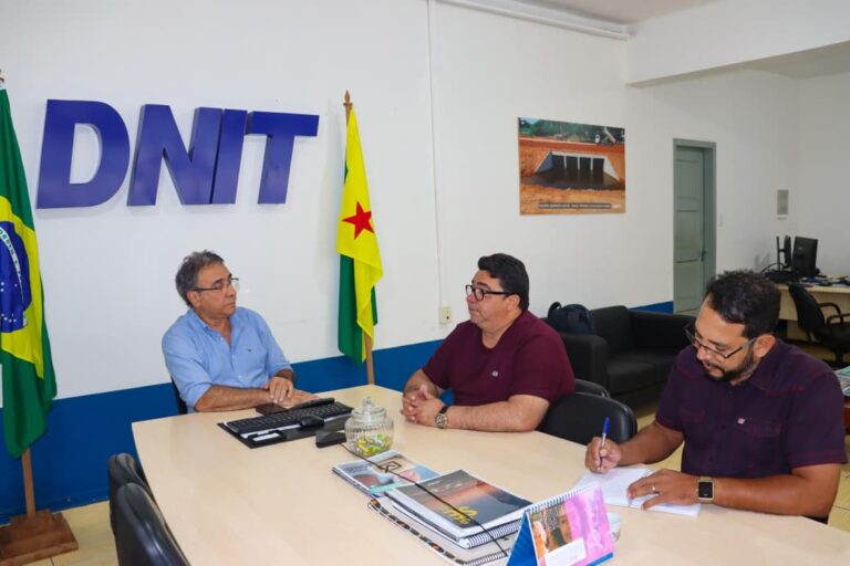 Após reunião com Carlinhos do Pelado, DNIT garante conclusão da ponte do anel viário de Brasileia