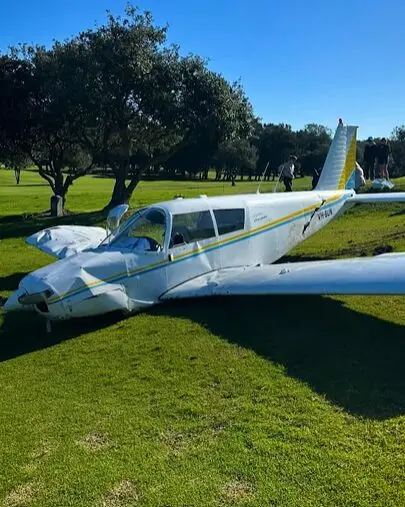 Avião de pequeno porte faz pouso de emergência em Sydney, na Austrália