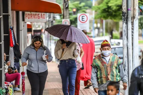 Concurso, show de Roberto Carlos e frio: veja as mais lidas da semana
