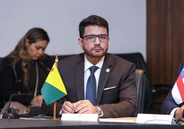 Gladson participa de reunião com governadores da Amazônia em preparação para a COP30