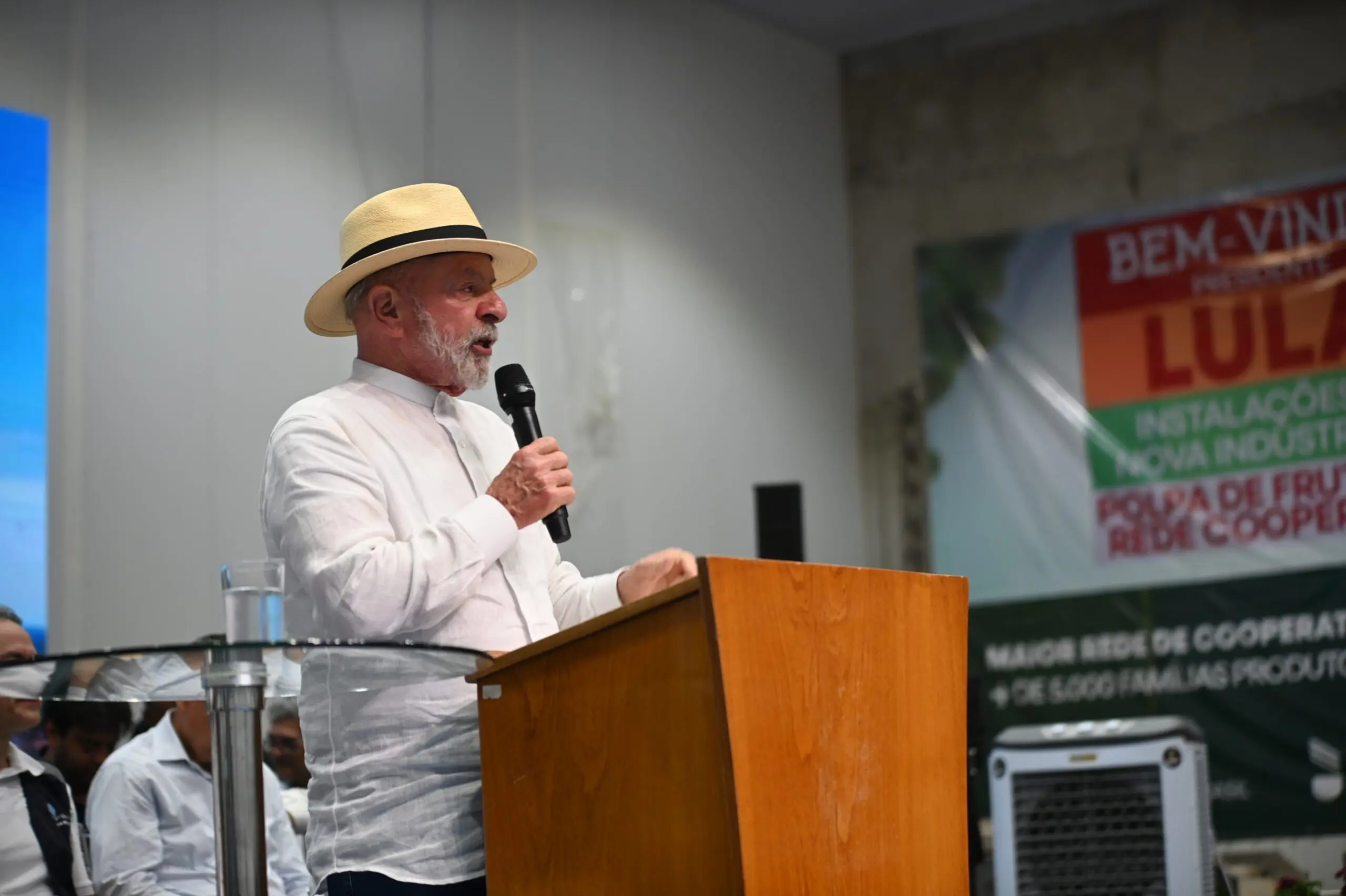“Se eu estiver com energia, aqueles crápulas não voltarão”, afirma Lula sobre Bolsonaro no Acre