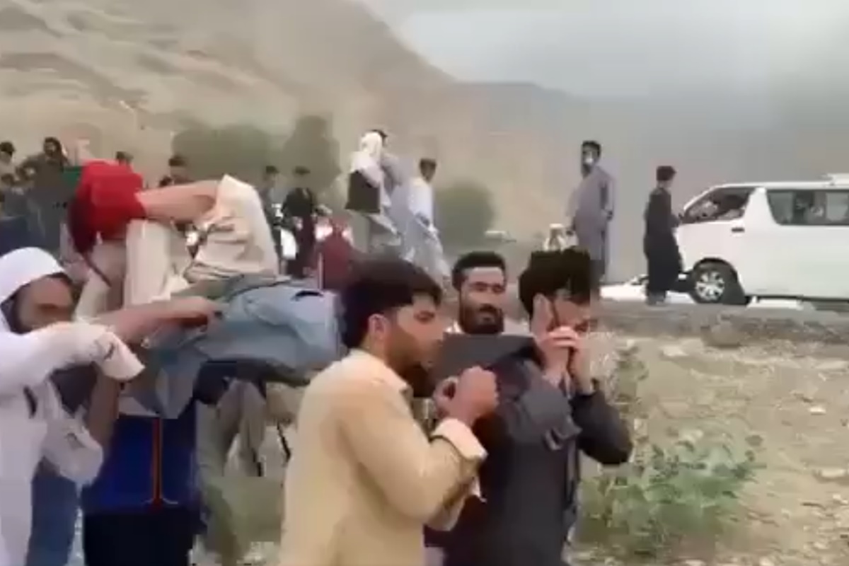 mais-de-mil-pessoas-morrem-em-terremoto-no-afeganistao