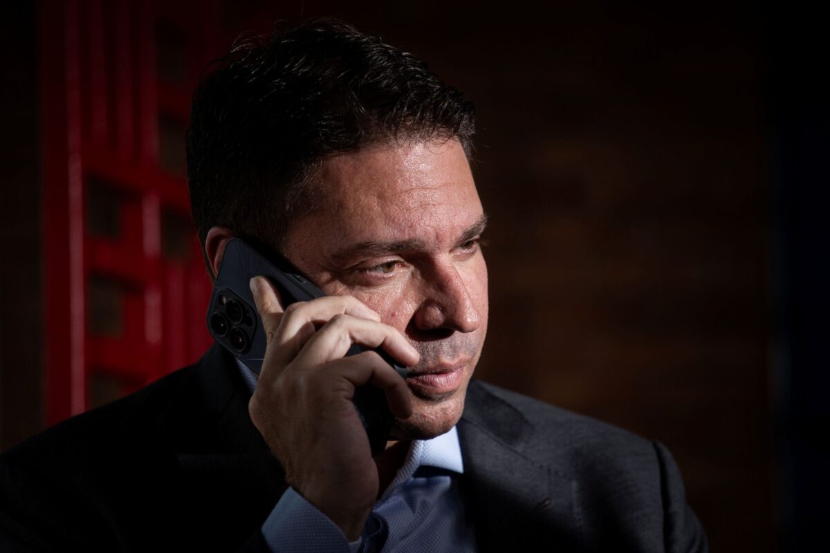 defesa-diz-que-ramagem-nao-era-ensaista-de-bolsonaro,-mas-“compilador”