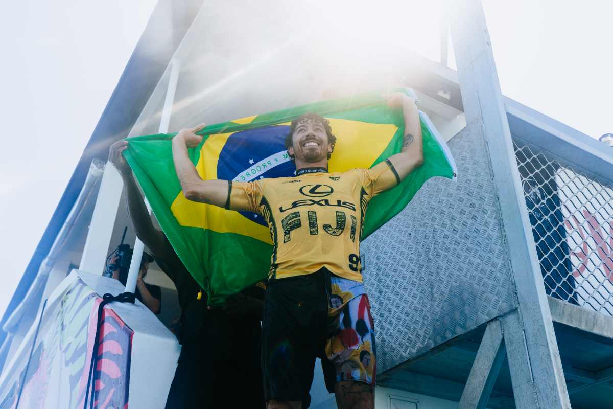 yago-dora-estabelece-dominio-brasileiro-no-surfe.-relembre-campeoes