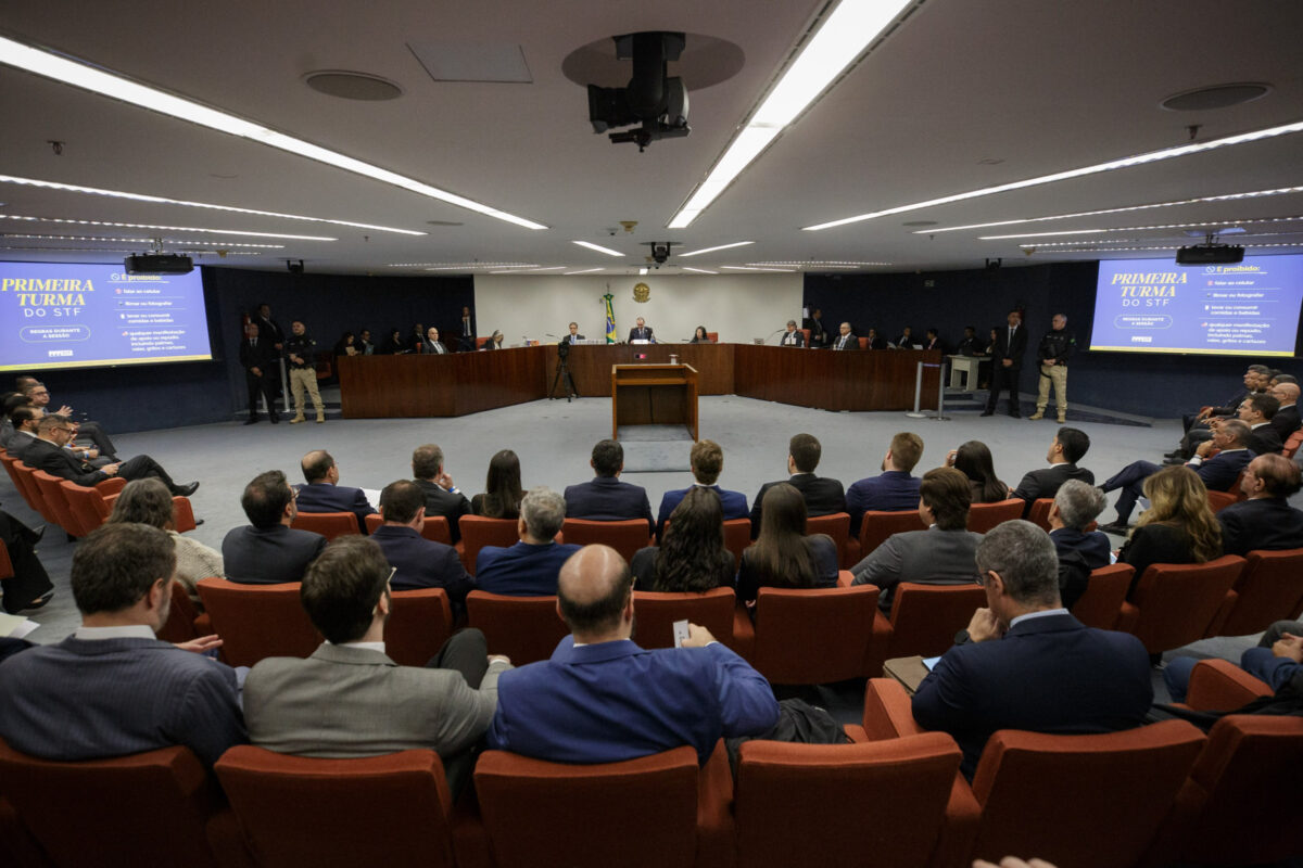 quaest:-julgamento-de-trama-golpista-e-criticado-por-64%-nas-redes