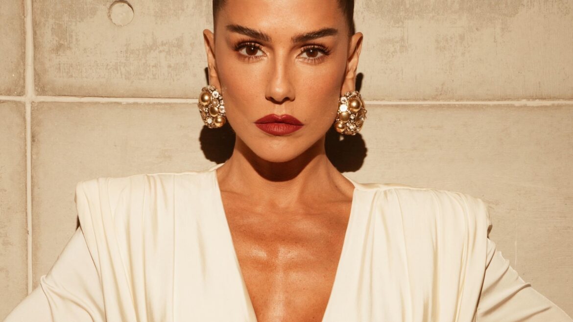 potencia:-deborah-secco-revela-segredo-para-ter-8-empresas-de-sucesso