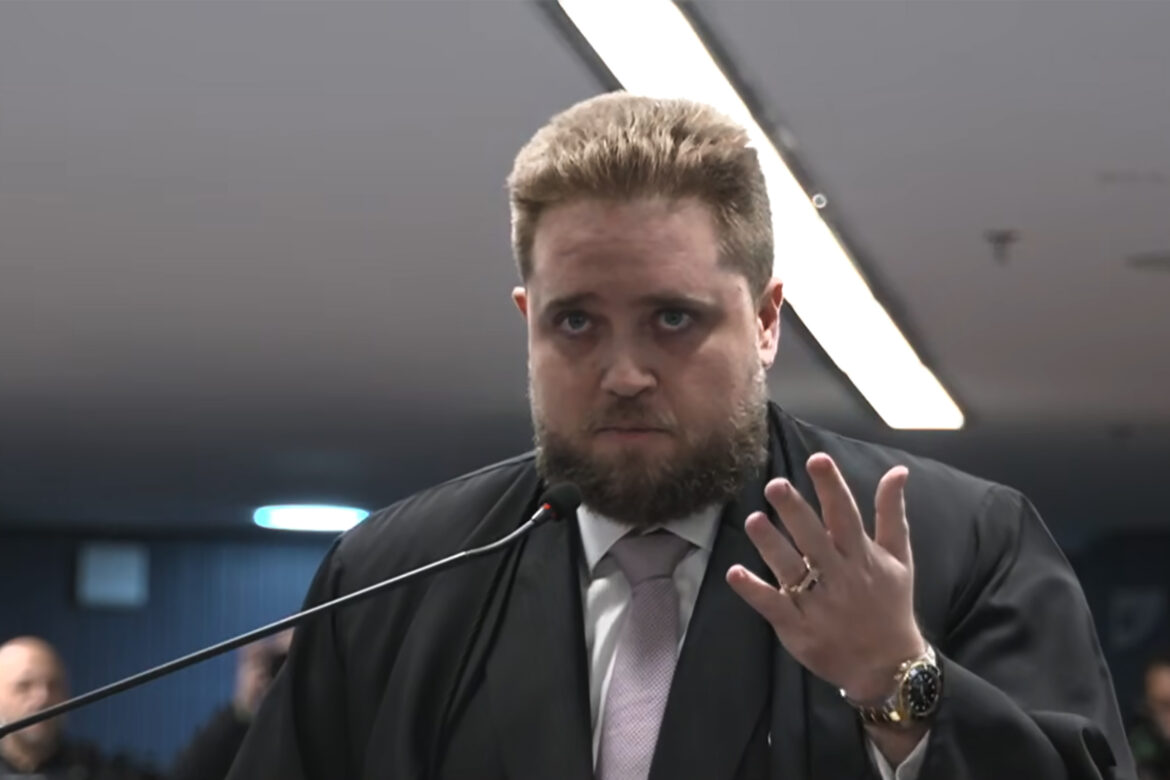 trama-golpista:-stf-retoma-julgamento-com-defesa-de-bolsonaro-e-3-reus