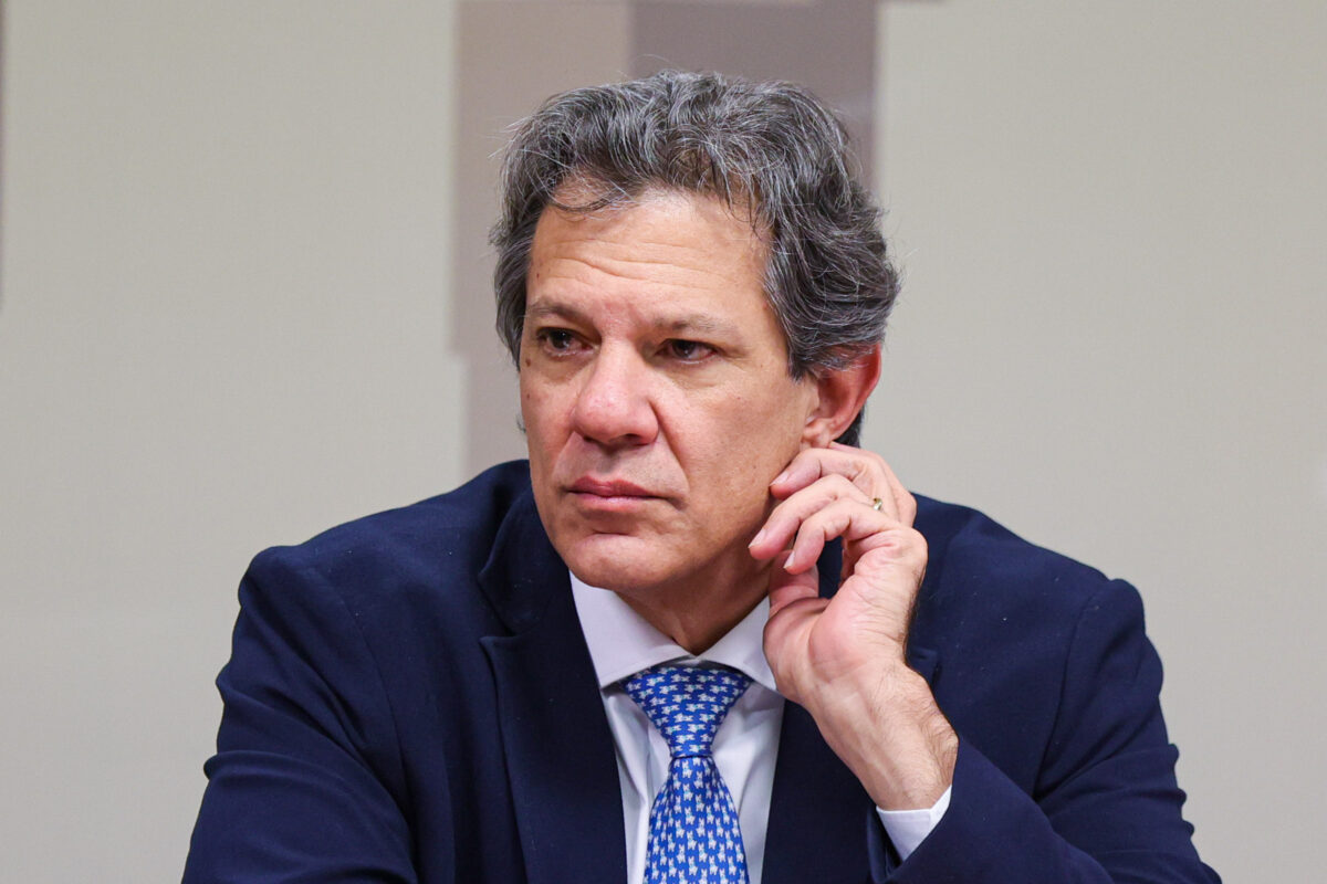 haddad-reage-a-projeto-que-permite-ao-congresso-demitir-diretoria-do-bc