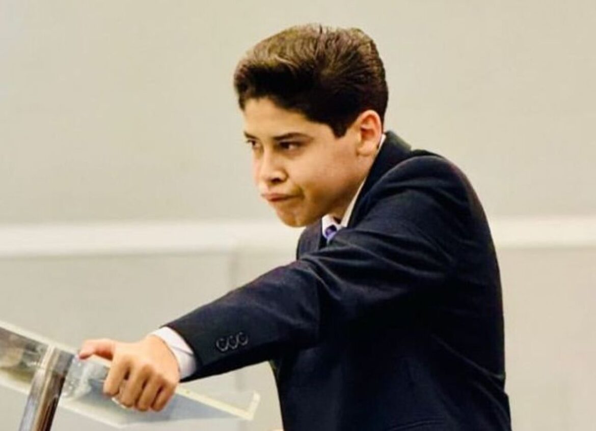 pastor-mirim-reage-ao-ser-chamado-de-falso-profeta:-“voce-tem-amante”