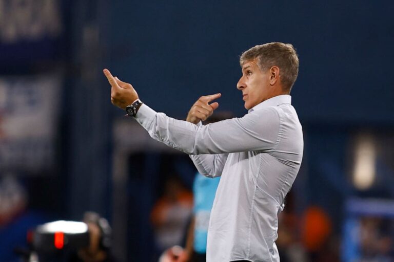 Fortaleza anuncia campeão do mundo como novo treinador; confira