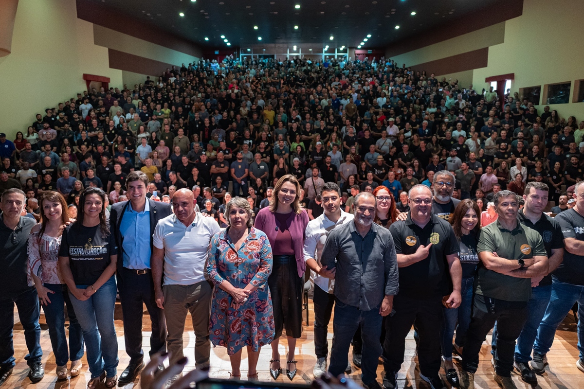 pcdf:-delegados-e-agentes-recusam-18%-e-buscam-novo-acordo-com-lula