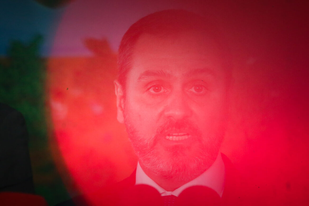 por-que-o-governo-trump-nao-revogou-o-visto-do-diretor-geral-da-pf