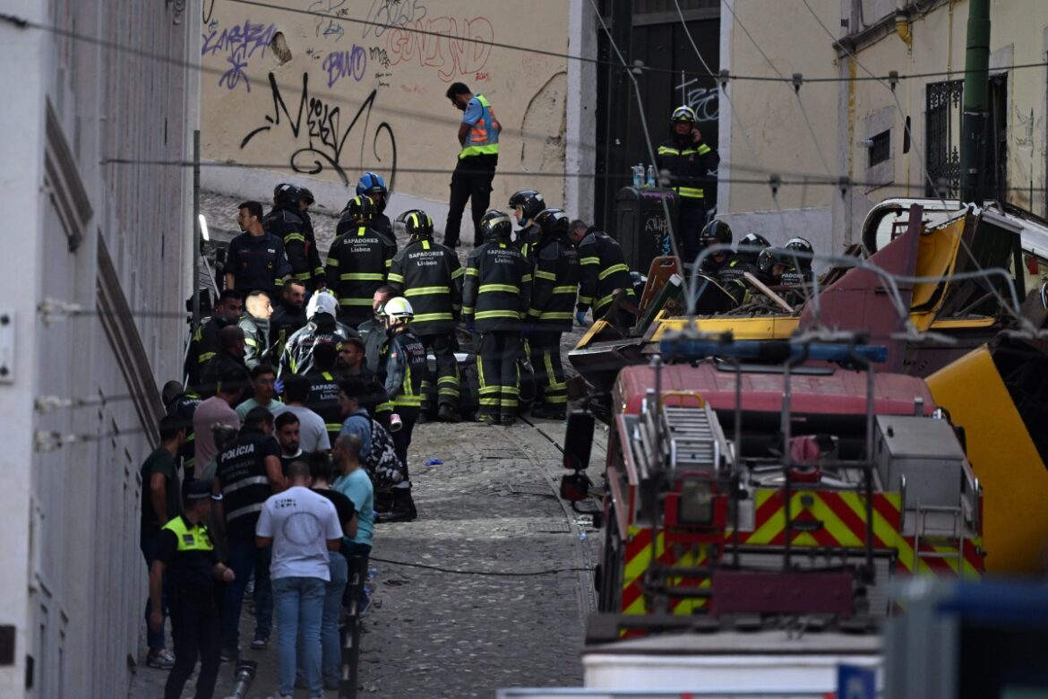politicos-lamentam-acidente-com-bondinho-em-lisboa
