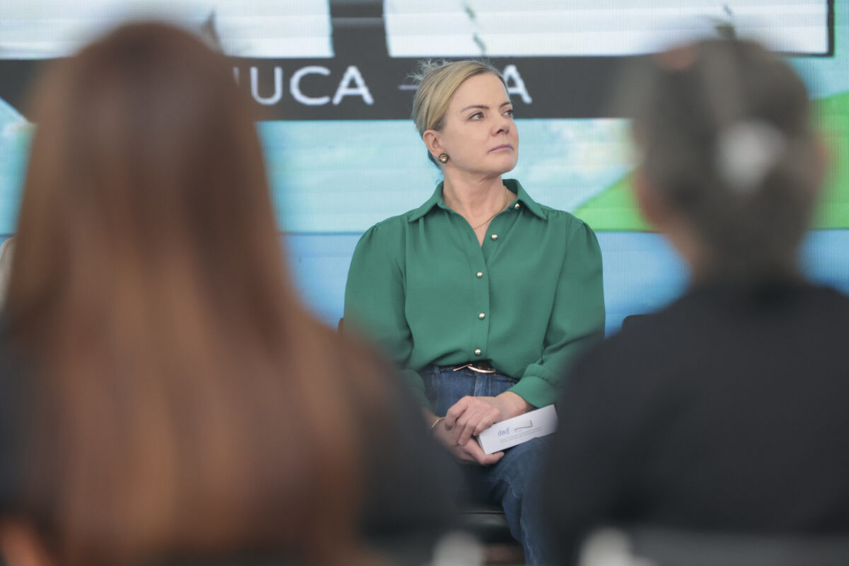 tarcisio-“quer-dar-presente-a-trump”,-diz-gleisi sobre anistia