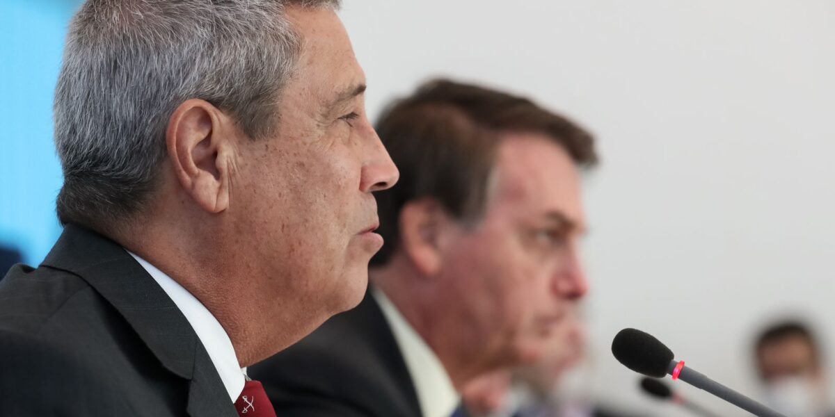 apos-quebrar-dente,-braga-netto-pede-autorizacao-para-fazer-exames