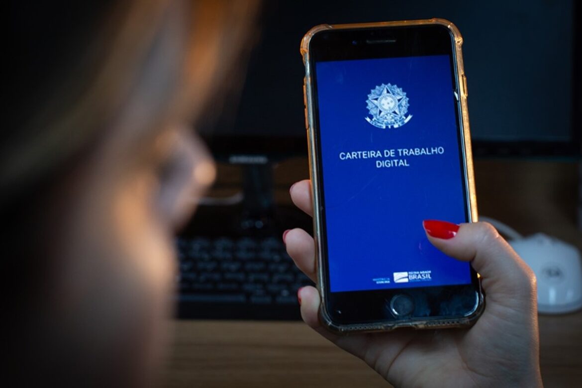 semana-termina-com-675-vagas-de-emprego,-com-ate-r$-6-mil-de-salario