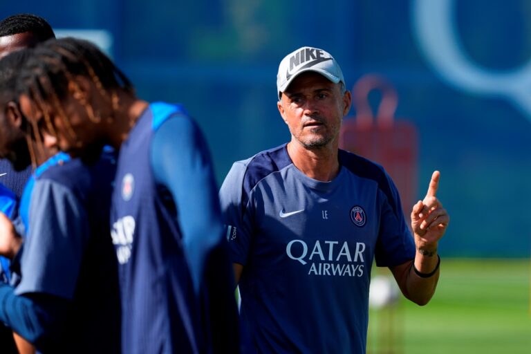 Técnico do PSG sofre acidente de bicicleta e passará por cirurgia