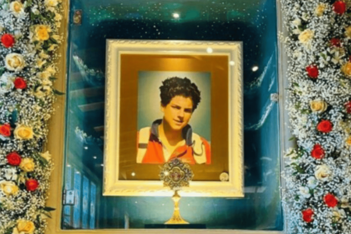 festas-e-missas-em-sp-celebram-canonizacao-de-1o-“santo-millennial”