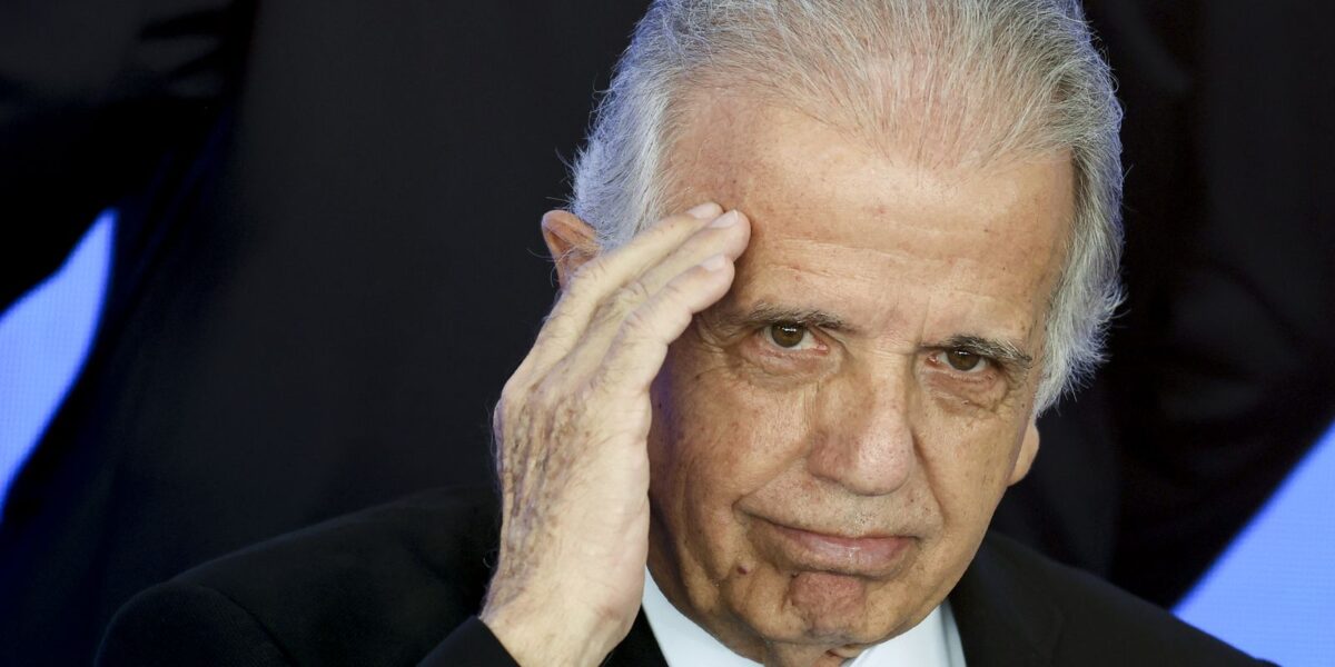 forcas-armadas-vao-cumprir-veredito-do-stf-sobre-golpe,-diz-mucio