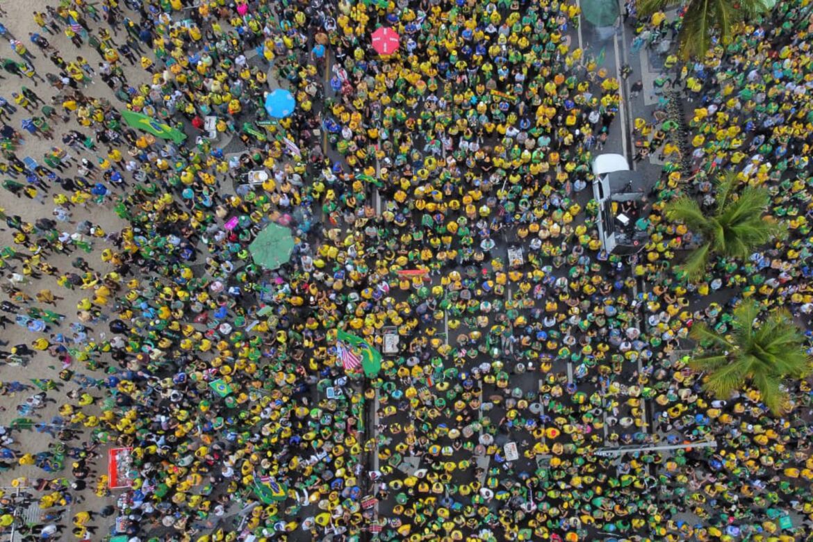 atos-pro-bolsonaro-reunem-milhares-antes-de-semana-decisiva-no-stf