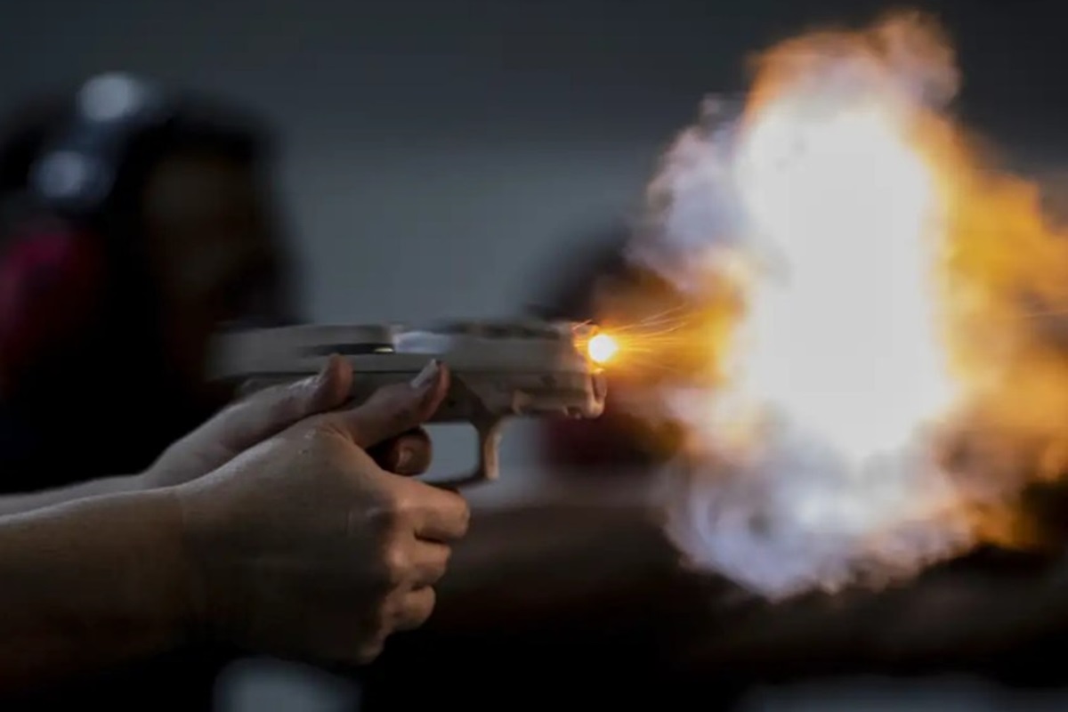 pm-tenta-conter-homem-agressivo-e-atinge-crianca-com-tiro-de-raspao