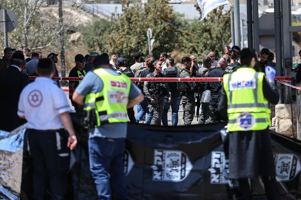 tiroteio-deixa-ao-menos-5-mortos-e-15-feridos-em-jerusalem