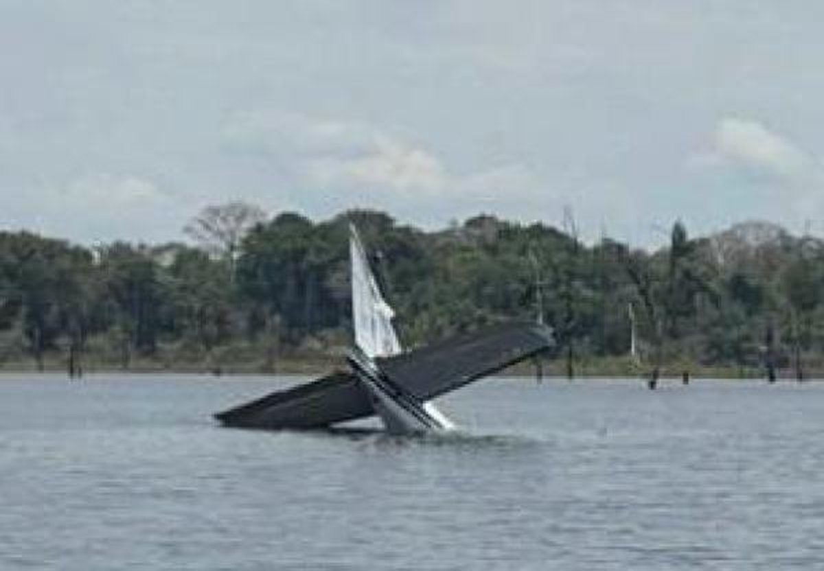 fab-intercepta-aviao-vindo-da-venezuela-com-380-kg-de-maconha
