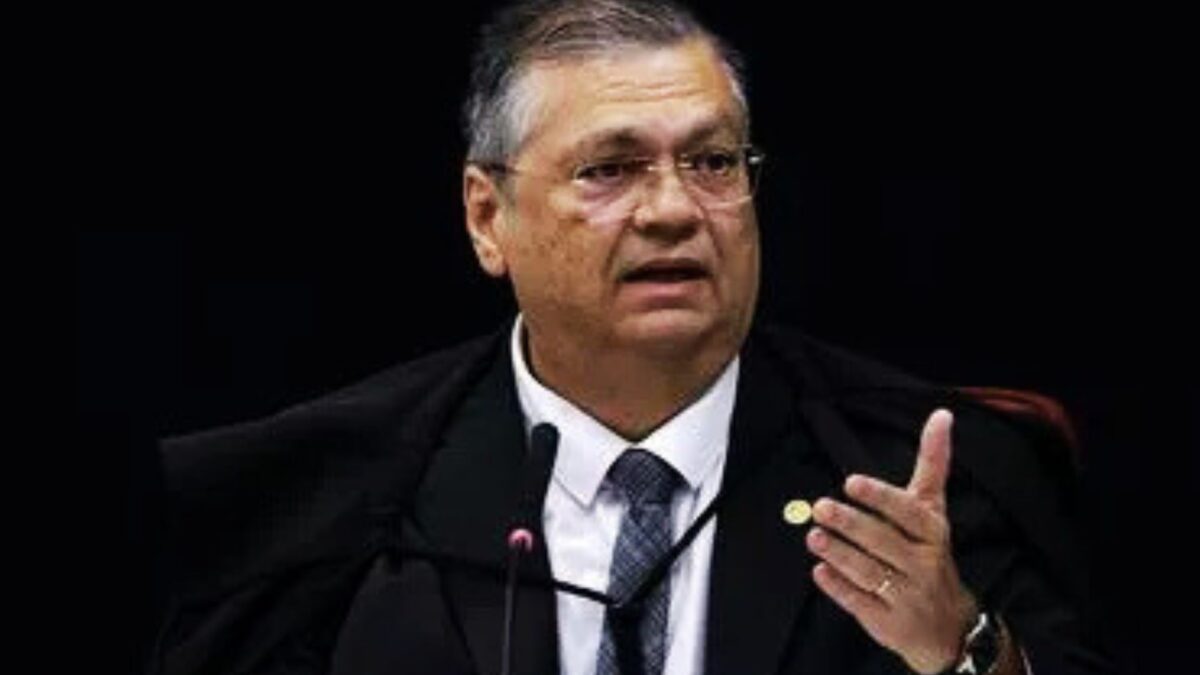 dino-sobre-trama-golpista:-“golpe-de-64-tinha-menos-prova-documental”