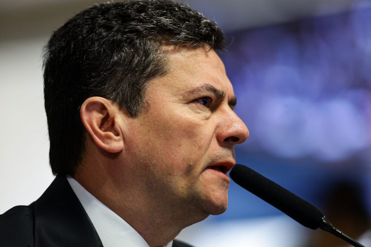 moro-critica-julgamento-de-bolsonaro-no-stf:-“penas-excessivas”