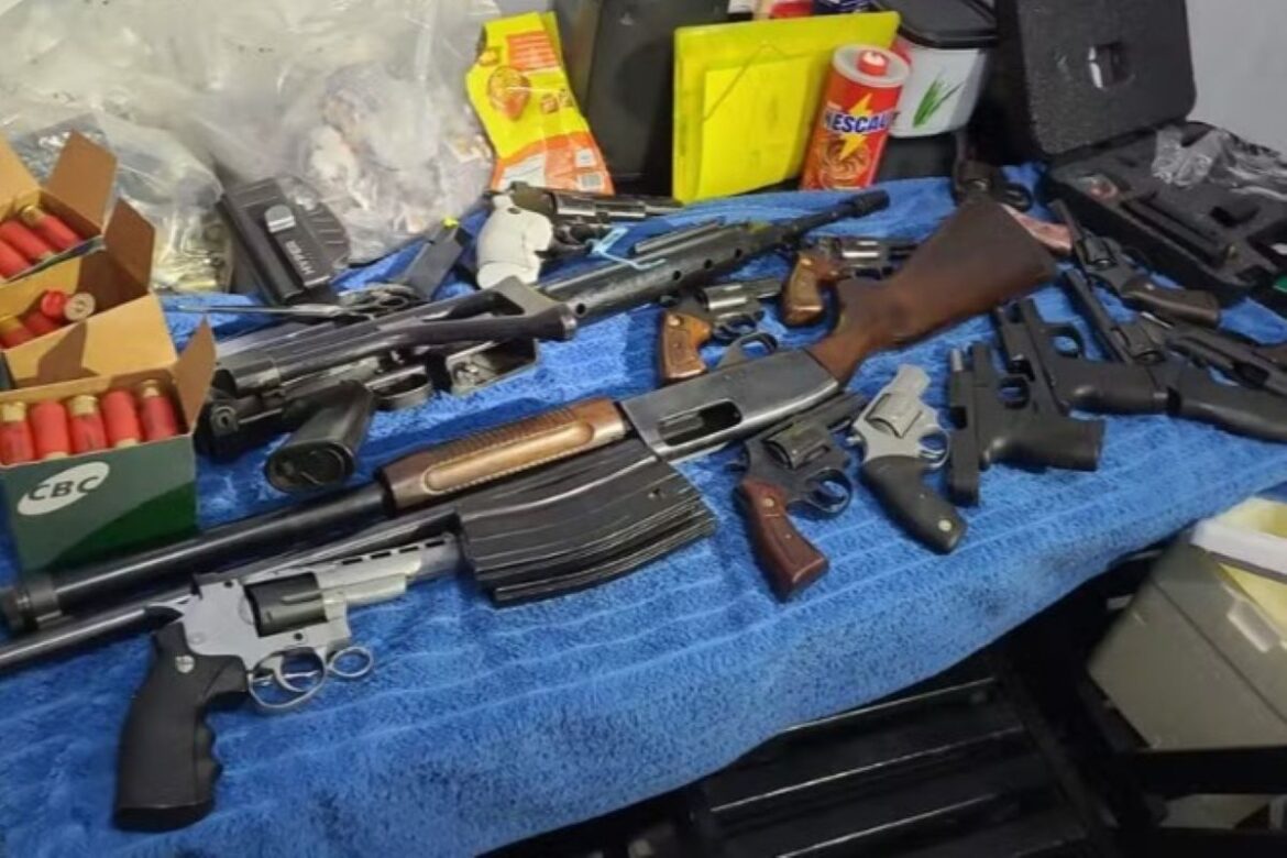 delegacias-e-quarteis-de-sp-registram-sumico-de-arsenal-todos-os-anos