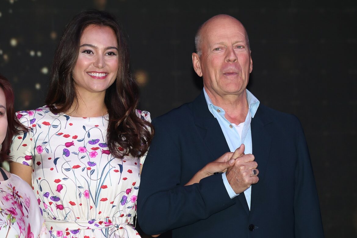 esposa-de-bruce-willis-revela-que-o-ator-nao-se-comunica-mais