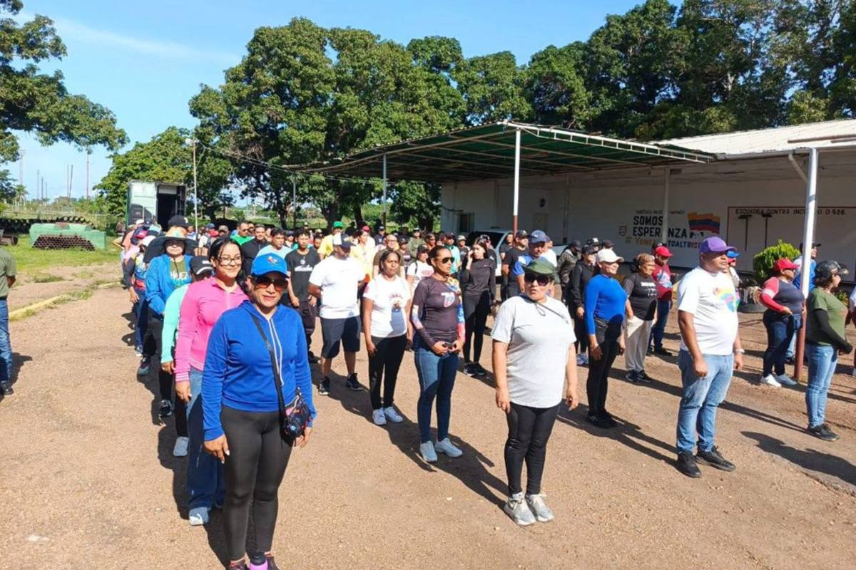 venezuela-inicia-treinamento-militar-de-civis-em-meio-a-tensao-com-eua