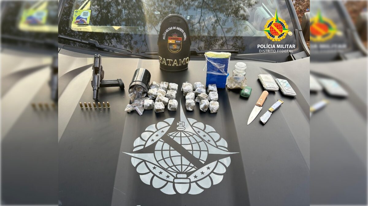 dois-homens-sao-presos-com-porcoes-de-maconha,-skunk-e-haxixe