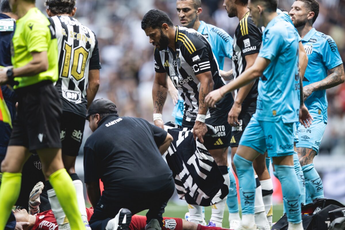 atletico-mg-e-santos-empatam-pelo-brasileirao-em-jogo-caotico